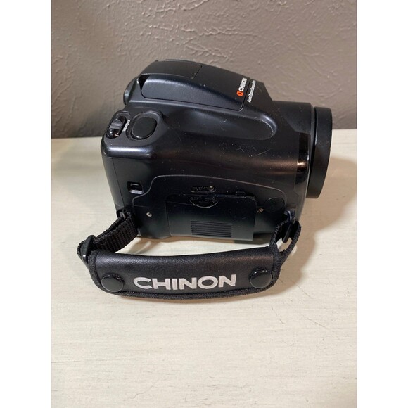 Chinon Genesis III Macro Zoom Lens 38-110mm Automatic Point Shoot Film Camera - Picture 2 of 9